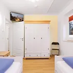 Holiday home Reetdachhaus Moin-moin *