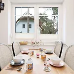 Reetdachhaus Moin-moin Holiday home *