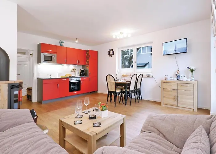 Reetdachhaus Moin-moin Tatil Evi